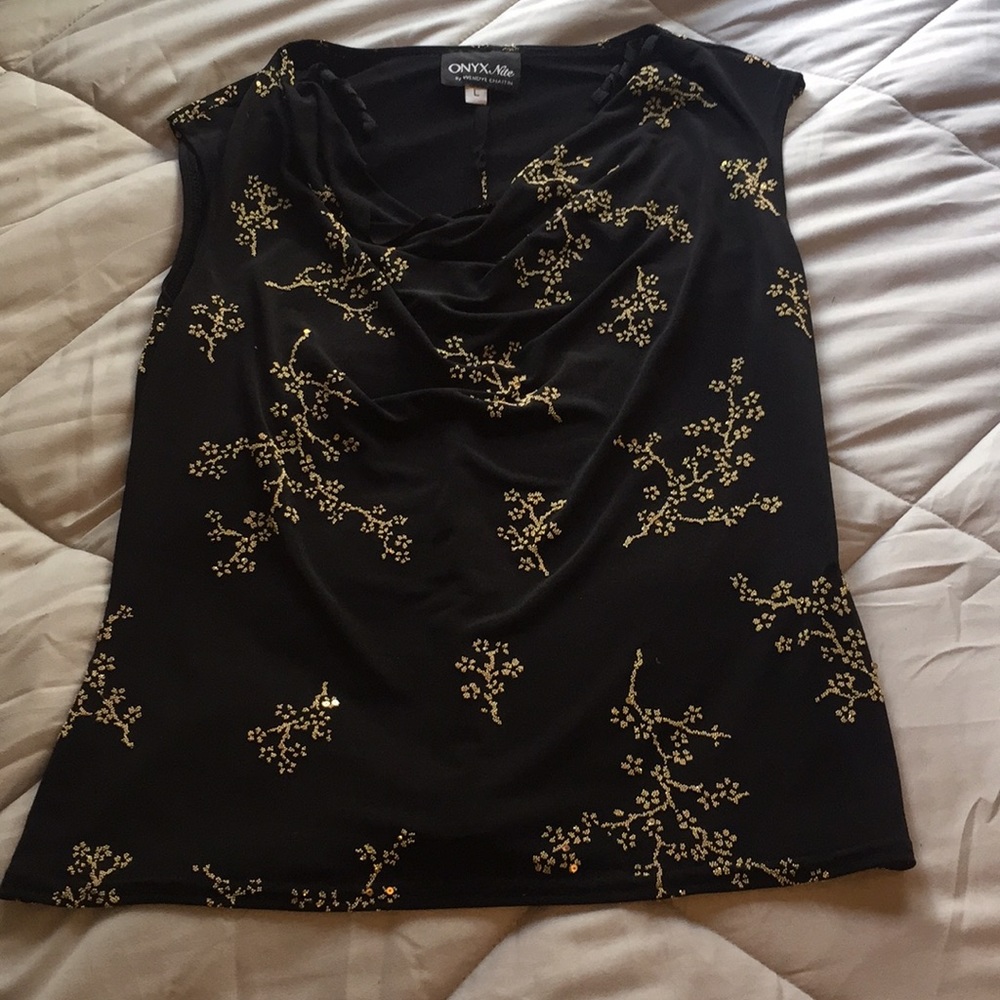 black shirt